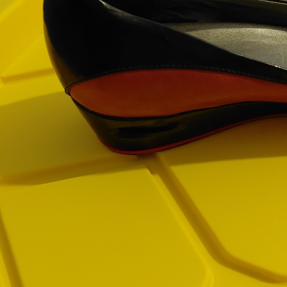 Cole Haan Women's Red and Black Flats - Picture 10 of 10